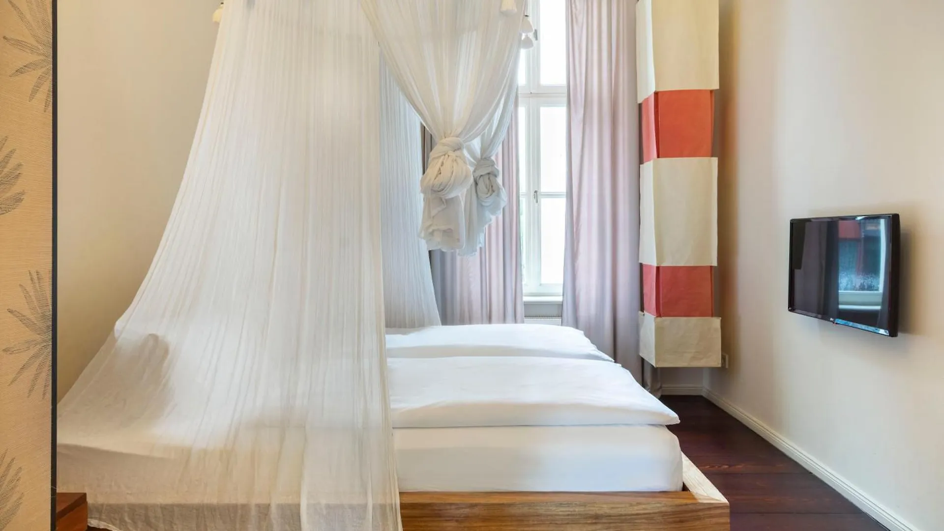 **** Aparthotel Numa Berlin Belfort Germany